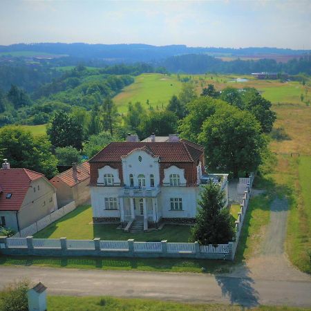 Apartmany Vila Manicka Kácov Dış mekan fotoğraf